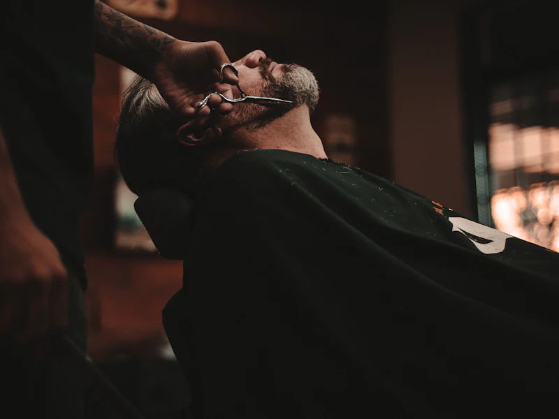 Straight razor beard shave